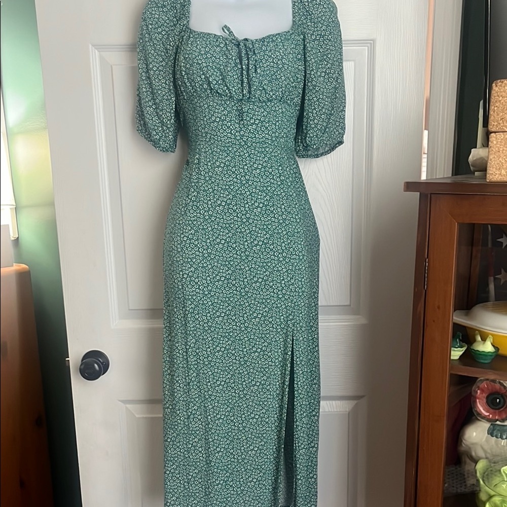 Divided by H&M Green Floral Maxi Dress